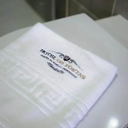 Os Poetas Hotel