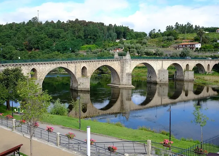 Hotel Os Poetas Ponte da Barca